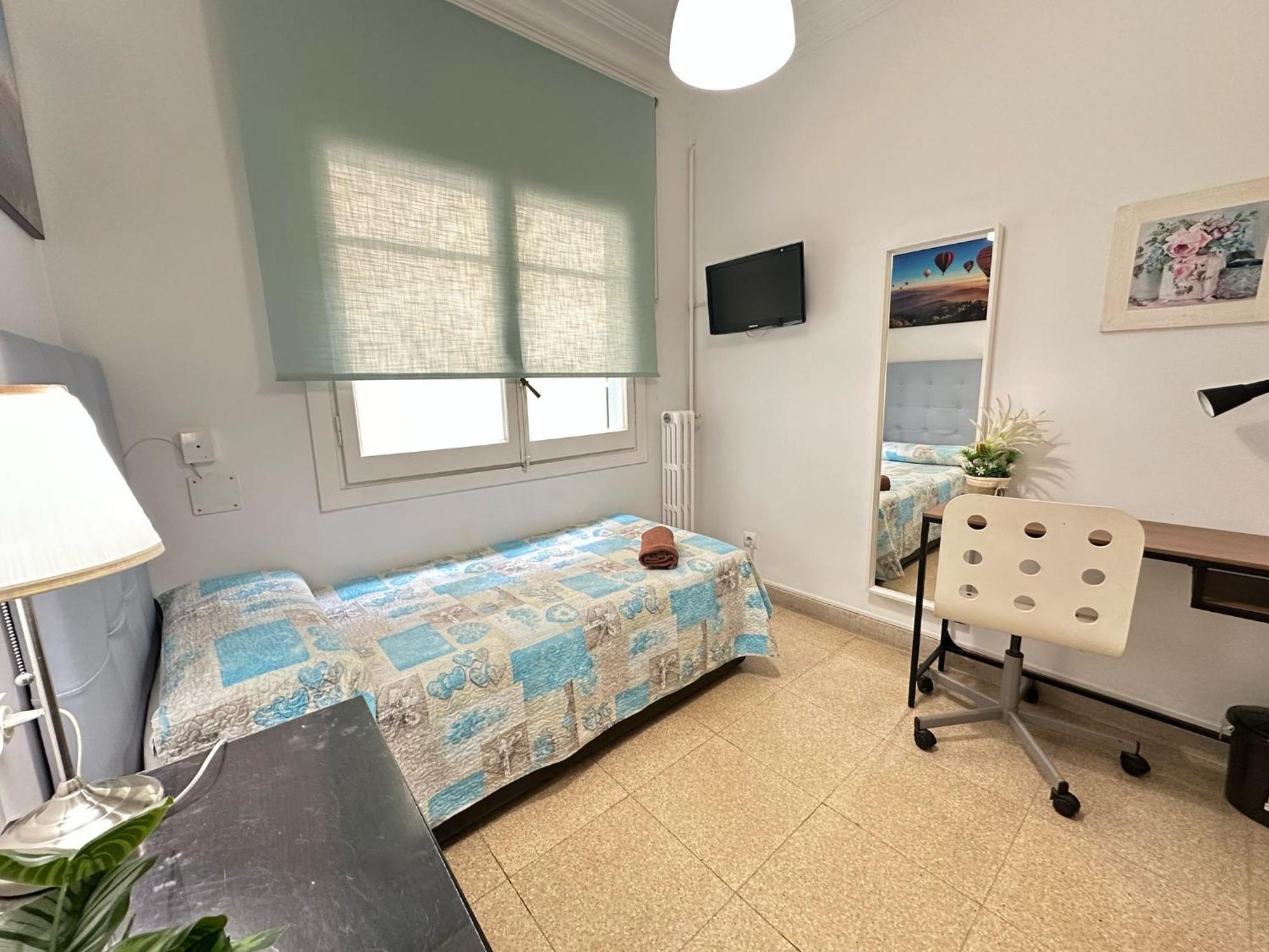 Alojamiento Nuevo Balmes Barcelona Exterior foto
